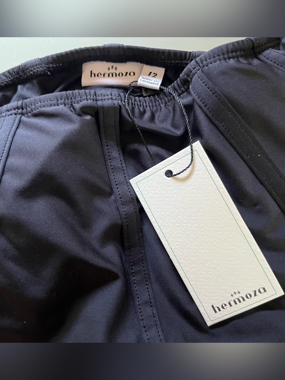 Hermoza Black Tailored Bikini Top Sz 12 MSRP $139 NWT!